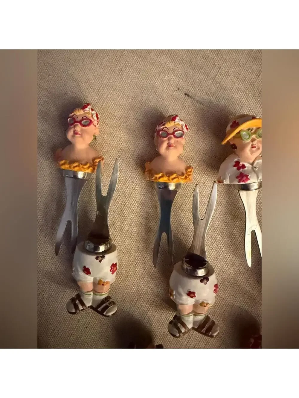 Boston Warehouse Vintage Whimsical corn on the cob holders BBQ Folk for 8 NWOT